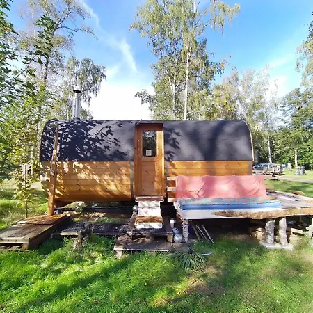 Trabi- Am Naturteich ماخرن