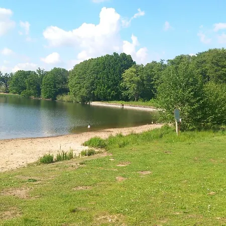 شقة Trabi- Am Naturteich