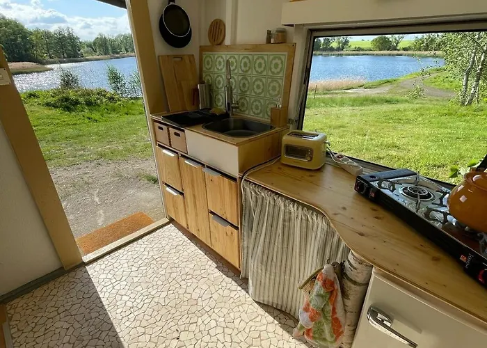 Trabi- Am Naturteich * ماخرن