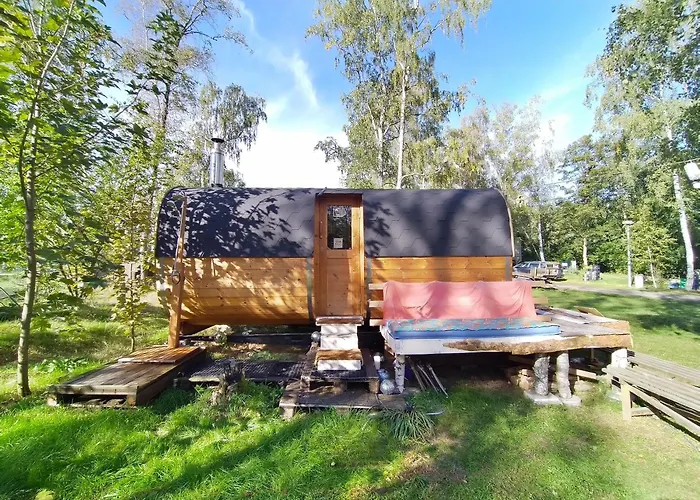 Trabi- Am Naturteich ماخرن