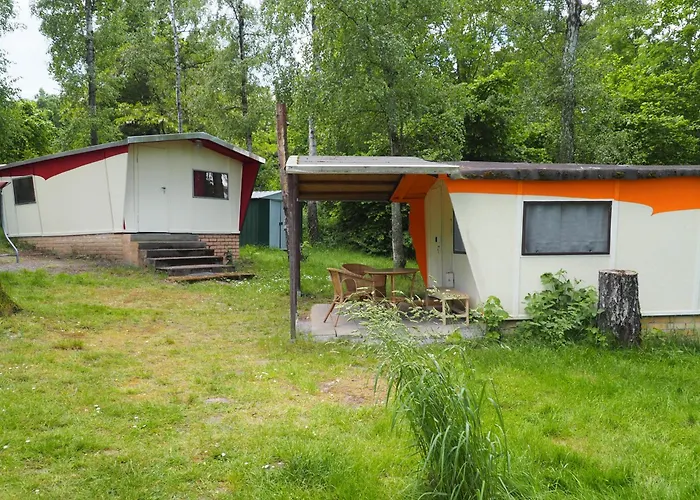 Trabi- Am Naturteich * ماخرن